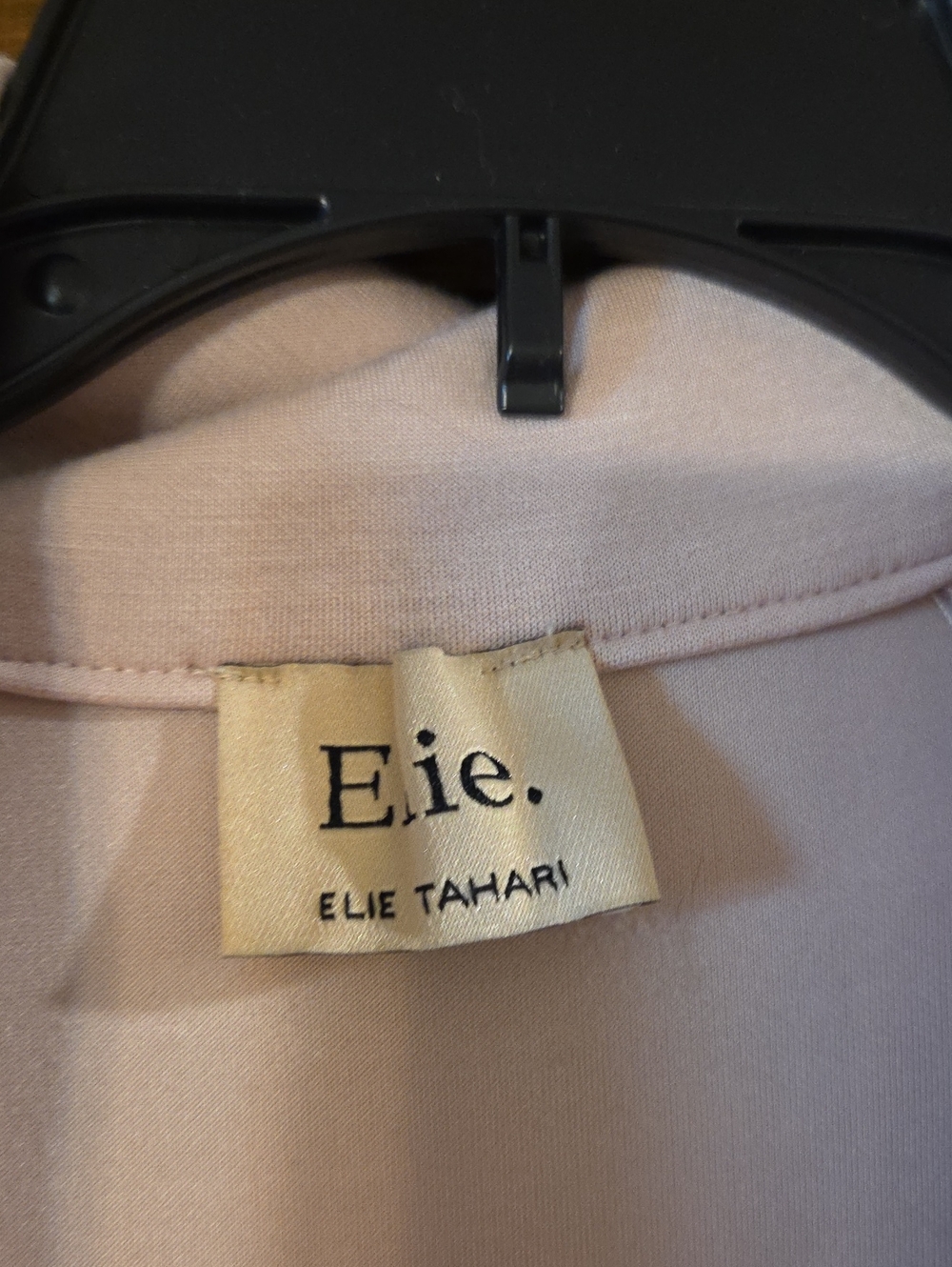 Elie Tahari Pale Pink Short Sleeve Pullover - Picture 2 of 4